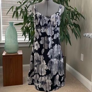 New York & Company  MIDI Dress